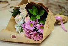 Букет цветов из:  Розы и Хризантемы #REPLACE_PRED# Веледниково